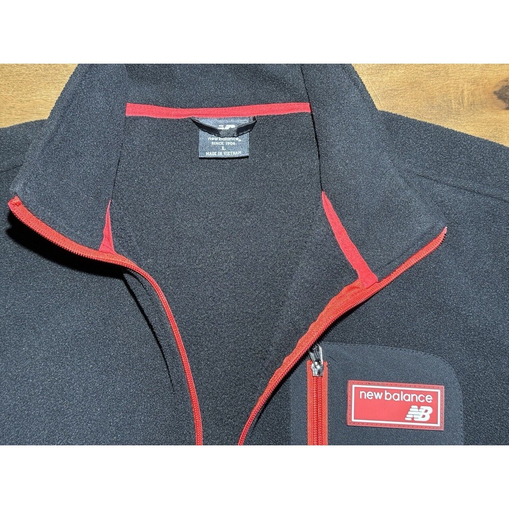 Men's‎ New Balance Full Zip Fleece Jacket Chest Pocket Black/Red Large #130893 - Picture 3 of 5